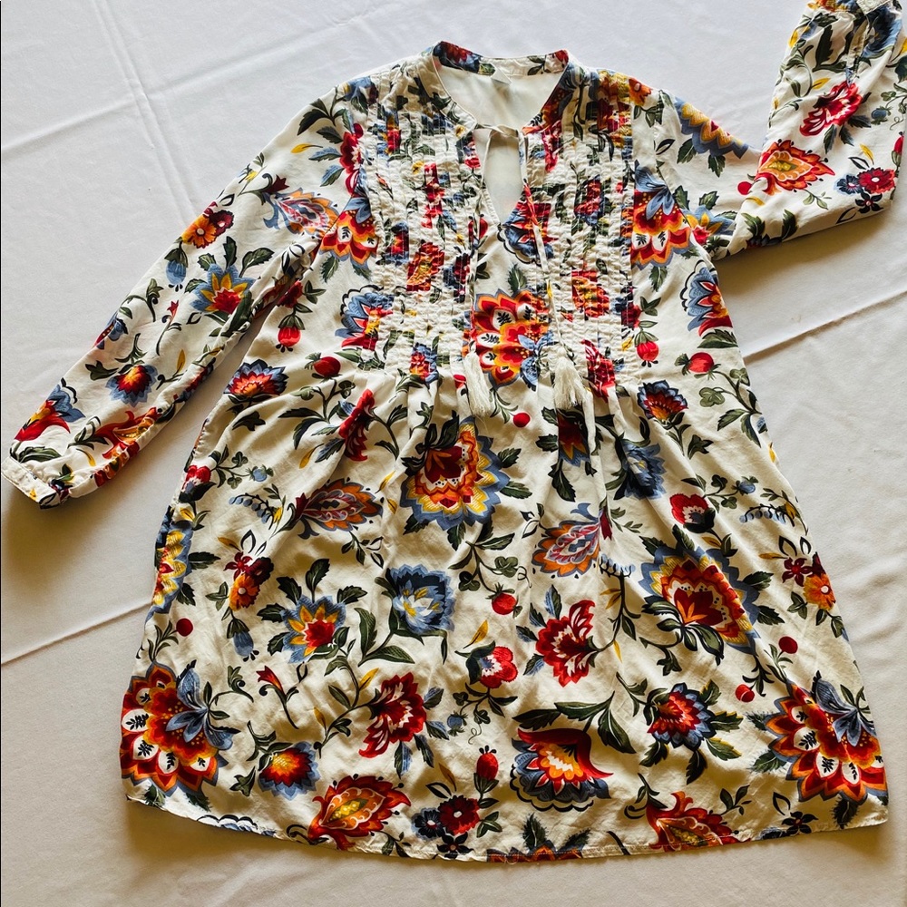Old navy flowered dress